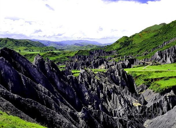 墨石？甘孜還藏著這樣的地質(zhì)公園