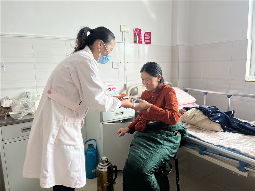 圖為護士1111.jpg 圖為護士1111.jpg